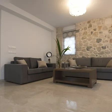 Sperveri Enalio Villa